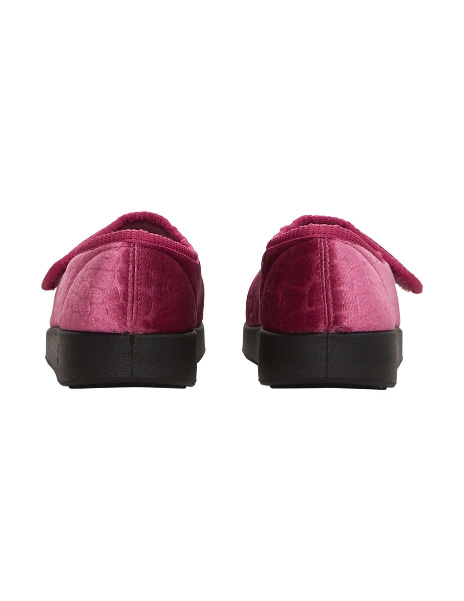 Women’s Soft Slippers with Easy Closures – Adjustable Fit (Regular to Extra Wide)