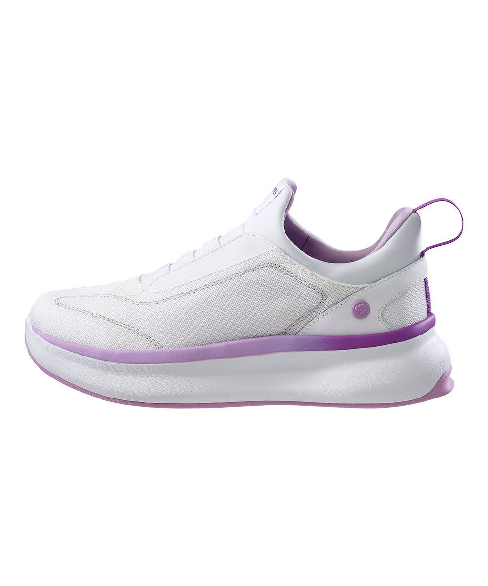 Women’s Slip-On Sneakers – Adjustable Fit (Regular to Extra Wide)
