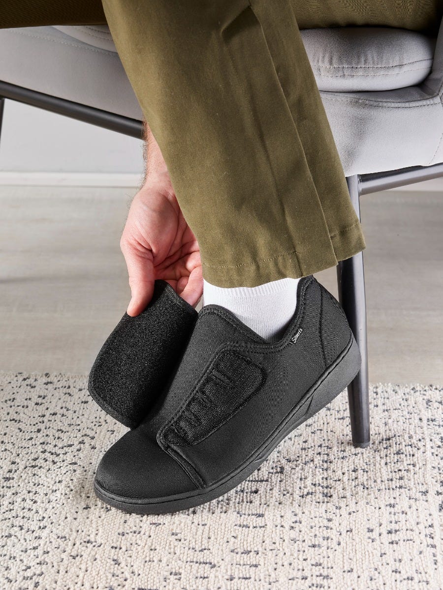 Men’s Protective Easy Close Shoes – Adjustable Fit (Regular to Extra Wide)