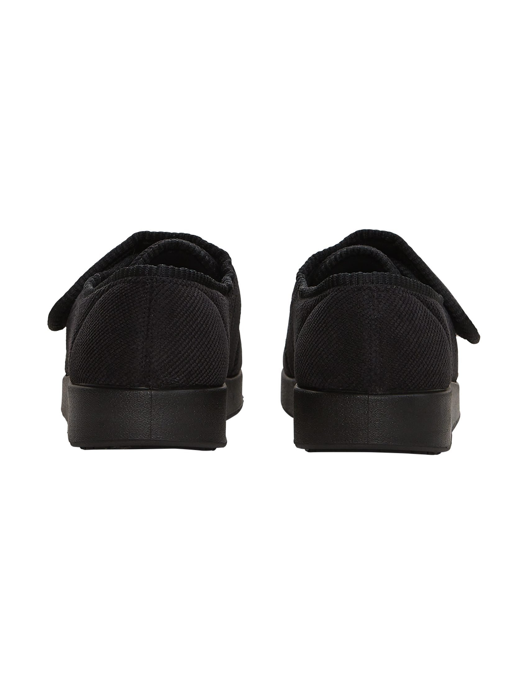 Men’s Soft Slippers with Easy Closures – Adjustable Fit (Regular to Extra Wide)
